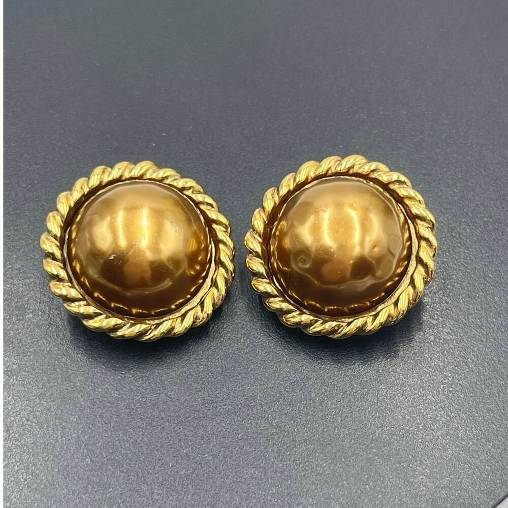 CAROLEE Signed Vintage Simulated Faux‎ Pearl Gold Tone Rope Clip On Earrings
